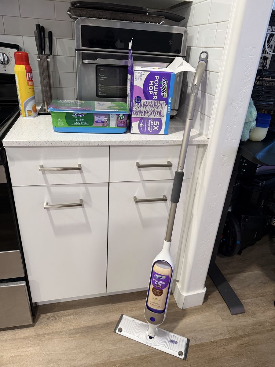 Swiffer mop and extras
