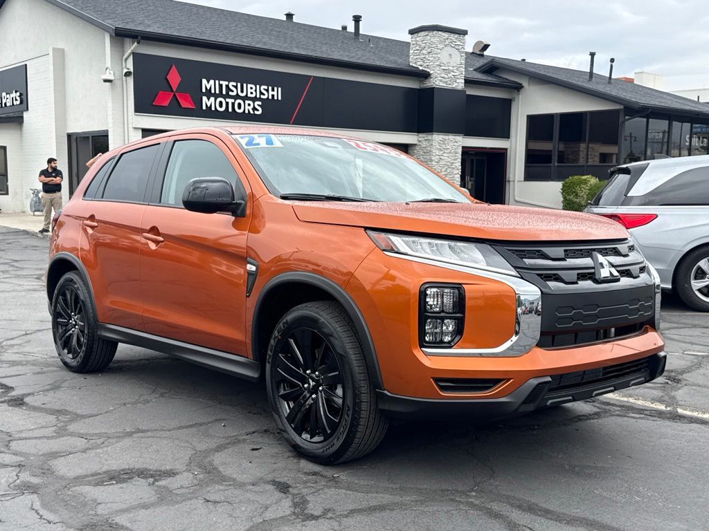 2027 Mitsubishi Outlander Sport LE