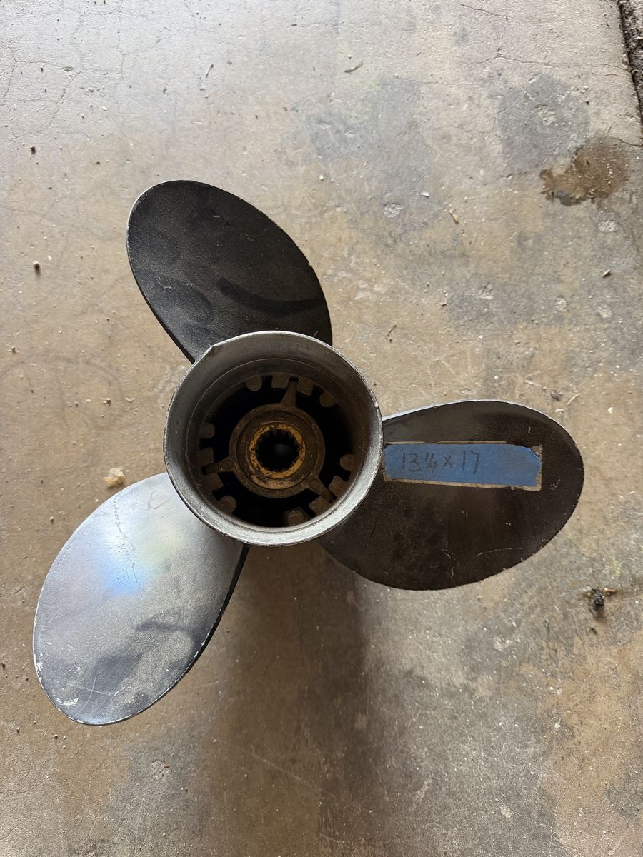 Mercury 17p Prop