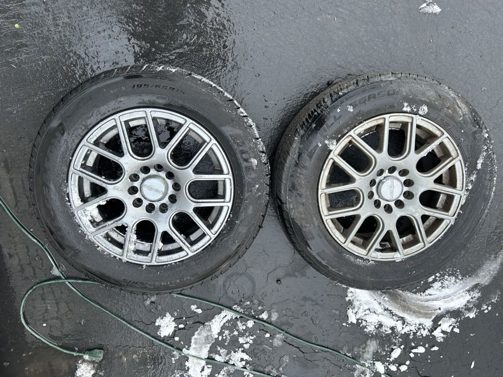 2 Rims And Almost New Tires 195/65R/15