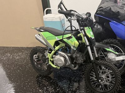 Dirt bike