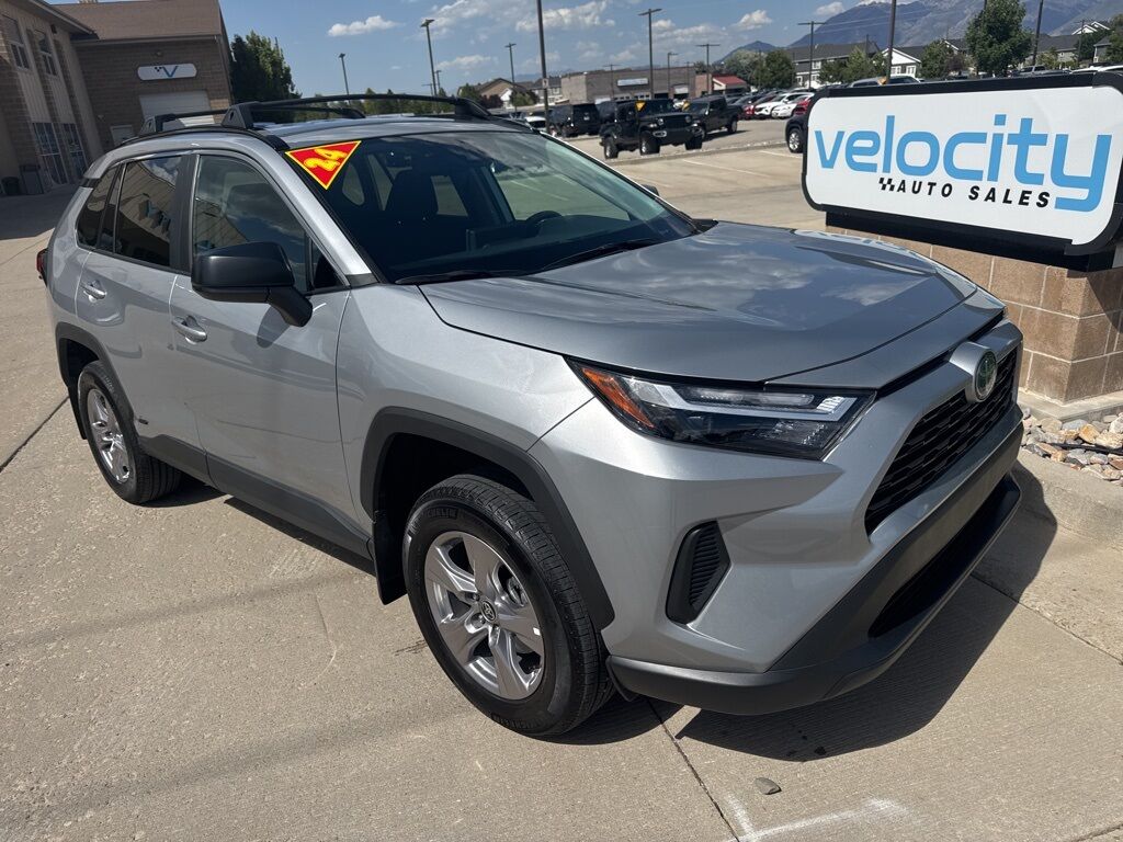 2024 Toyota RAV4 LE