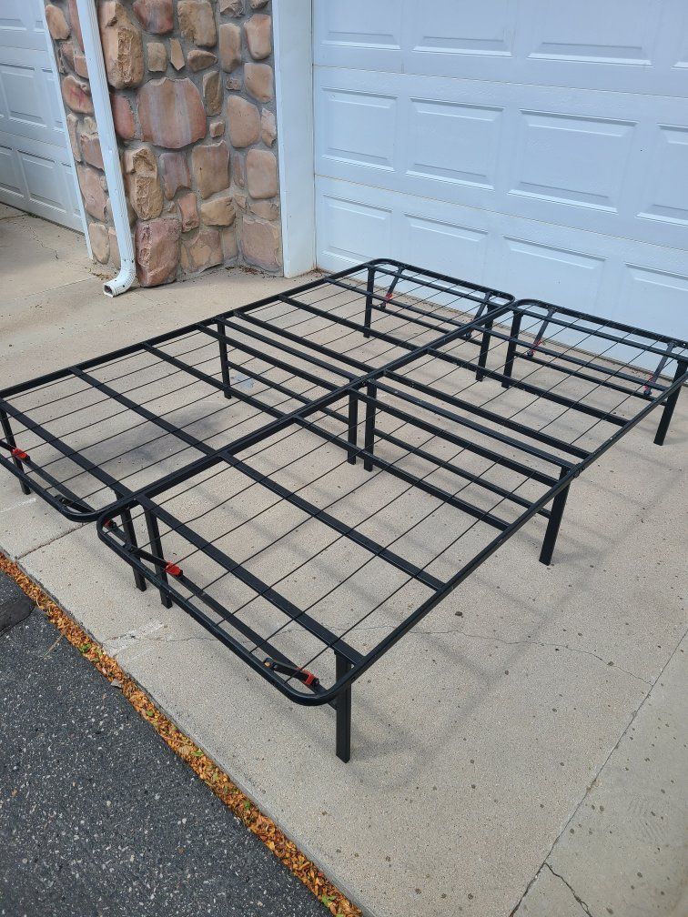Queen Size Metal Bed Frame - Sturdy Platform Foundation, No Box Spring Needed