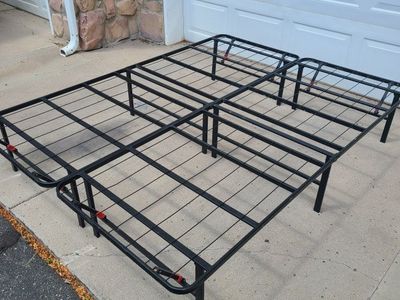 Queen Size Metal Bed Frame - Sturdy Platform Foundation, No Box Spring Needed