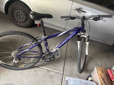 Trek girls bike