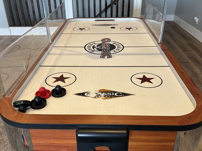 Air Hockey Table
