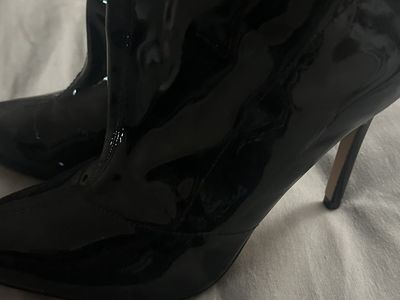 Boots 8