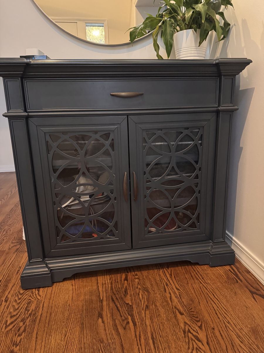 Accent Cabinet 41"
