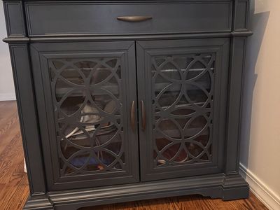 Accent Cabinet 41"