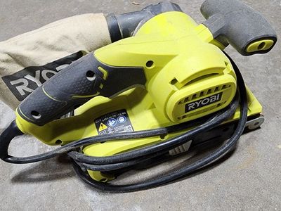 Ryobi BE319 3" x 18" Corded Belt Sander with Dust Bag