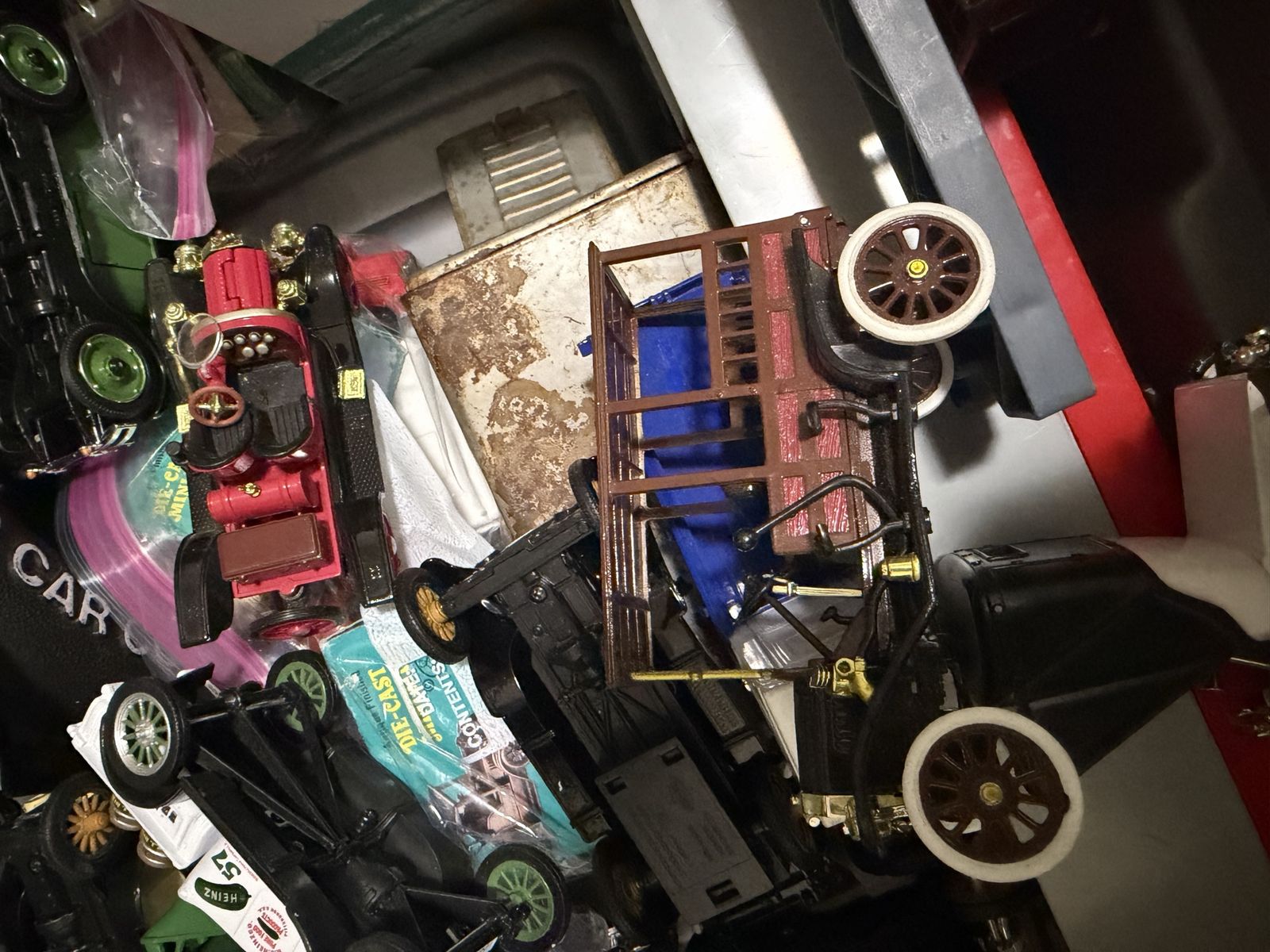 Main image 6