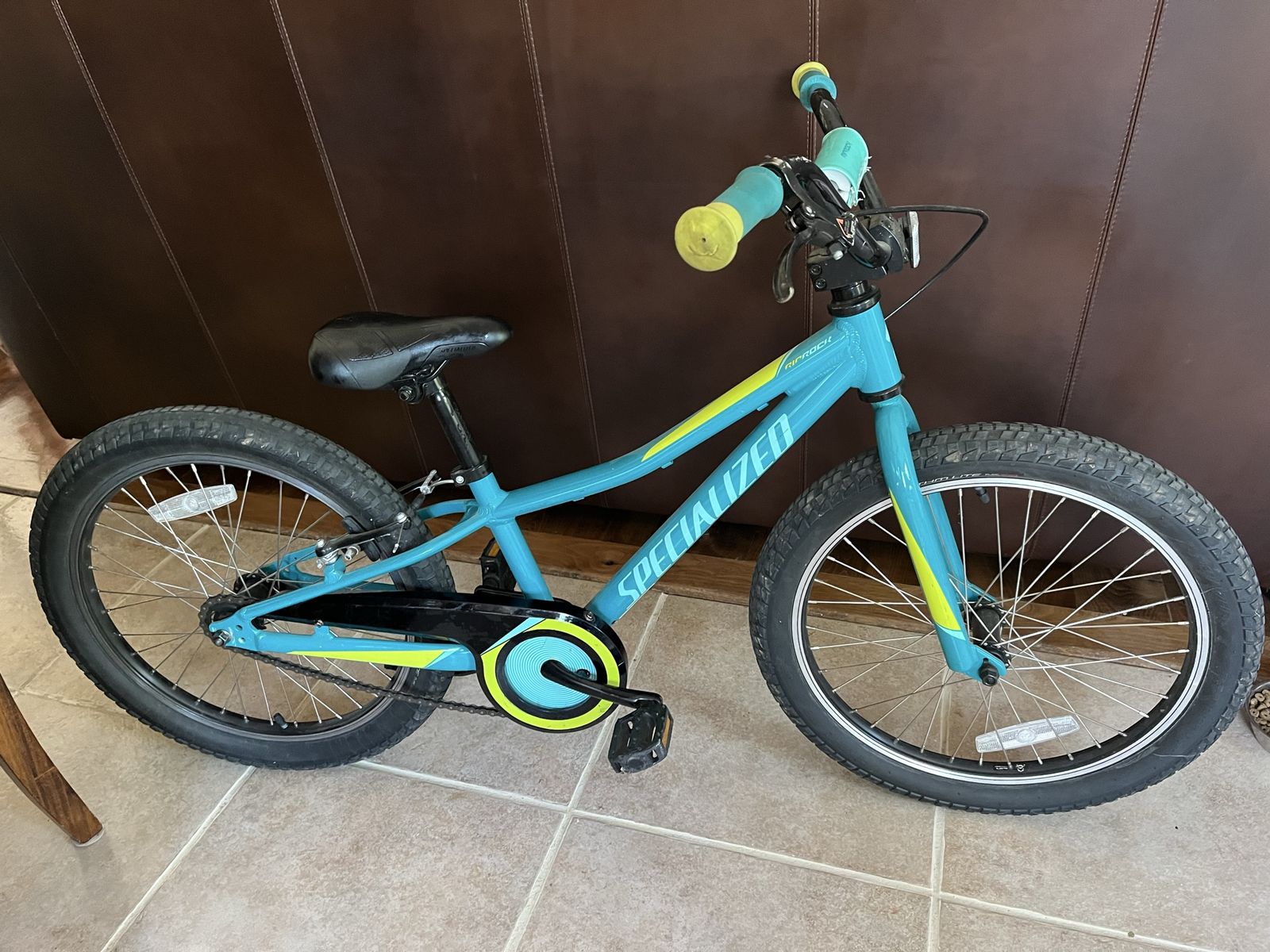 Specialized Riprock coaster 20 kids 20”