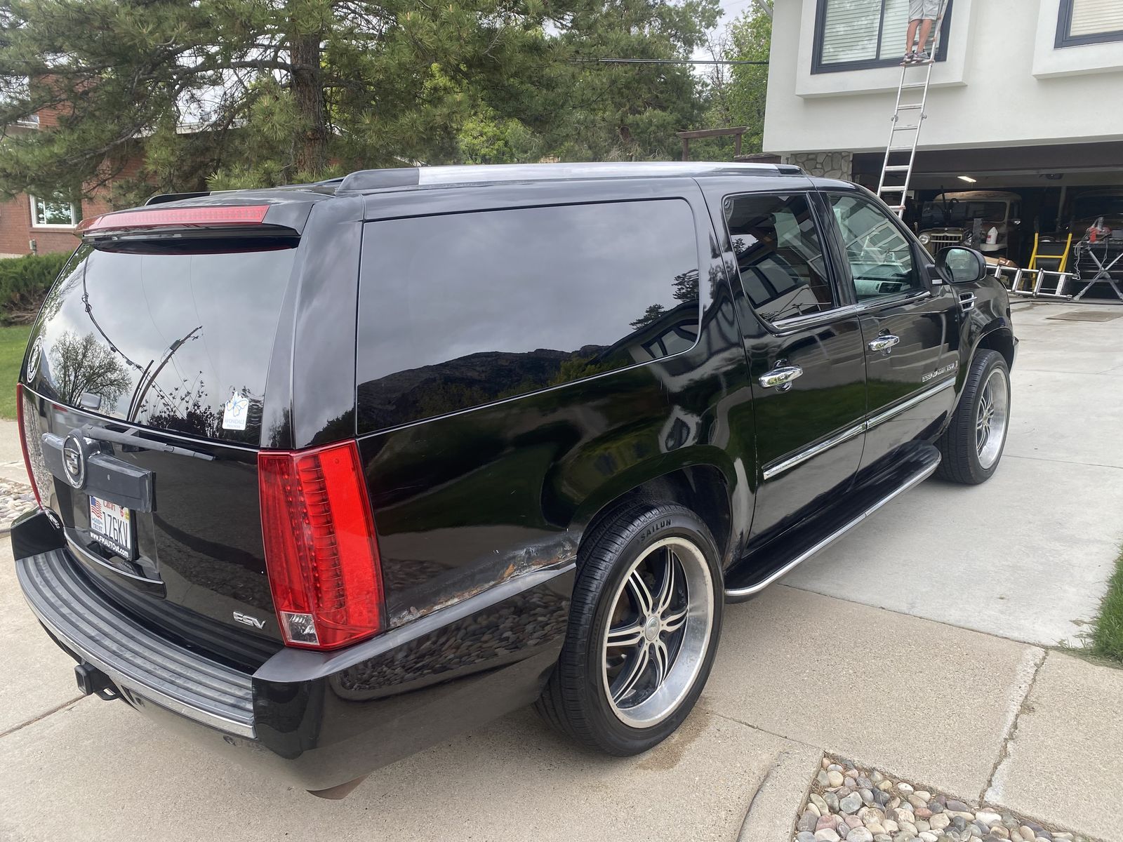 2007 CADILLAC ESCALADE ESV Base