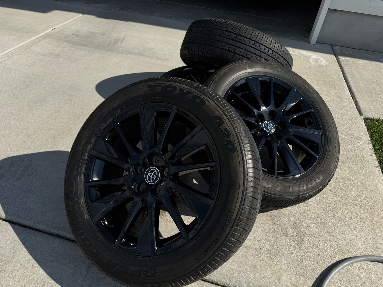 2014-2019 Toyota Highlander wheels and tires