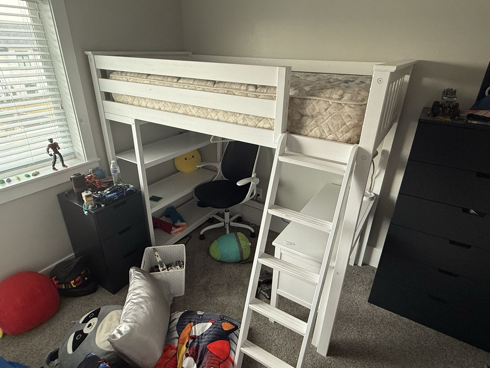 Main image 2