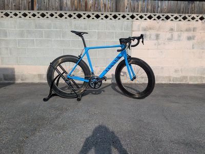 Canyon Ultimate CF SL 58cm / Large with Zipp 808 Firecrest Wheels and Ultegra Drivetrain and Brakeset