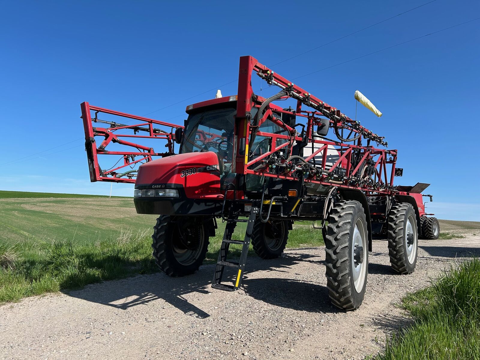 Case 3330 Patriot Sprayer with 100' Booms