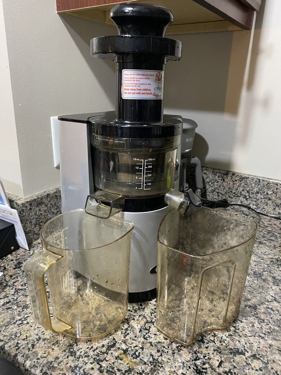 Omega slow masticating juicer
