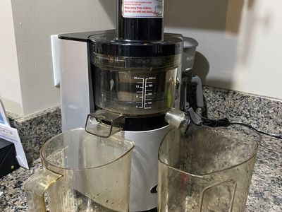 Omega slow masticating juicer