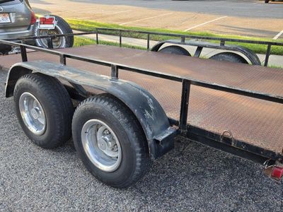 Dual Axle Flatbed Utility Trailer with Diamond Plate Deck