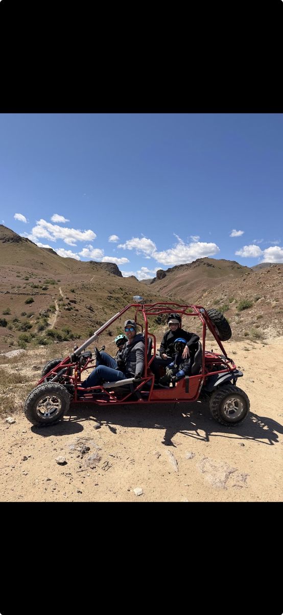 Dong fang 4 seater with 6x10 trailer