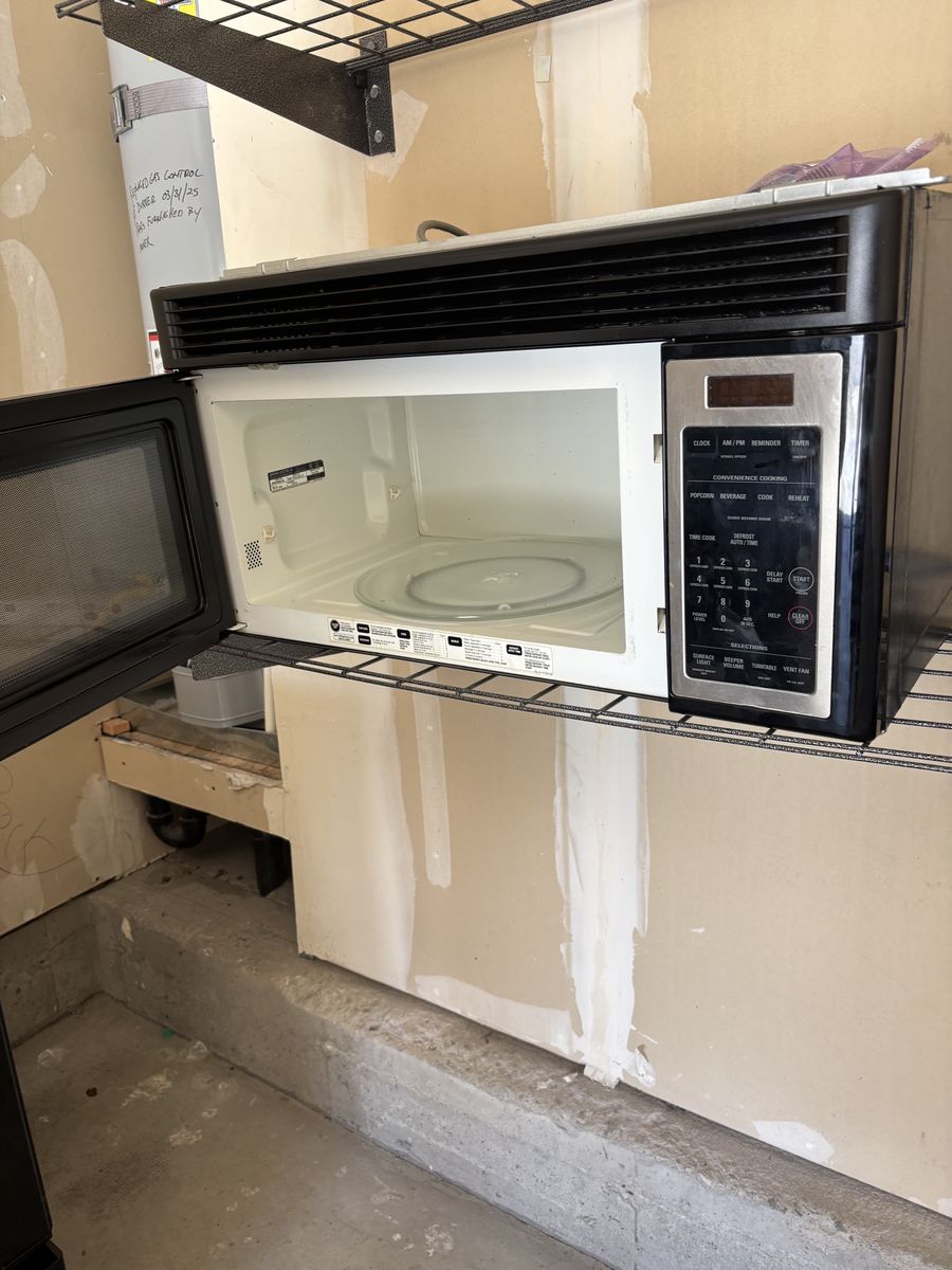Main image 4