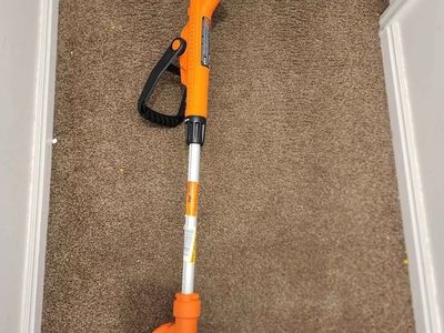 Black+Decker 14in. 6.5 AMP Corded String Trimmer and Edger