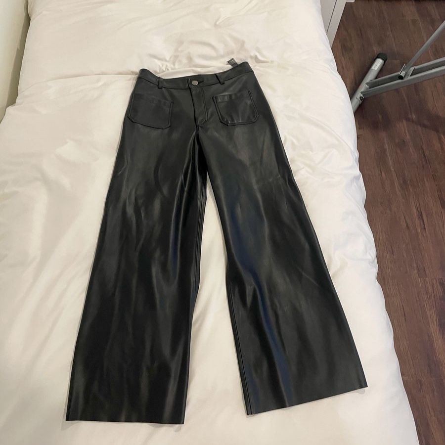 Zara Women's Black Faux Leather Wide Leg Pants - Size 6