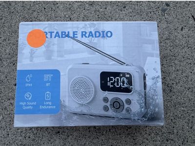 Portable Radio/Bluetooth Player - IPX4, High Sound Quality, Long Endurance, New