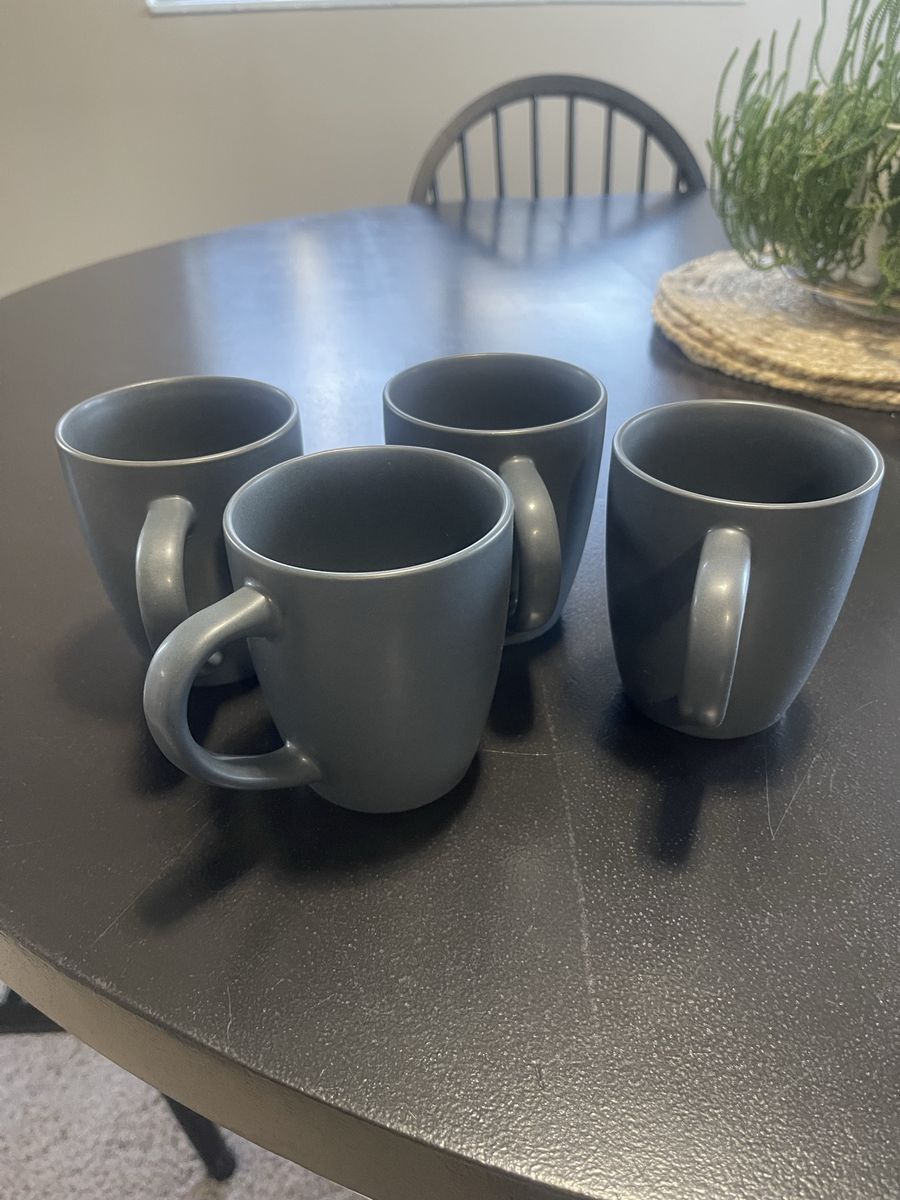 Set of 4 mugs