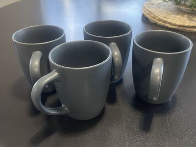 Set of 4 mugs