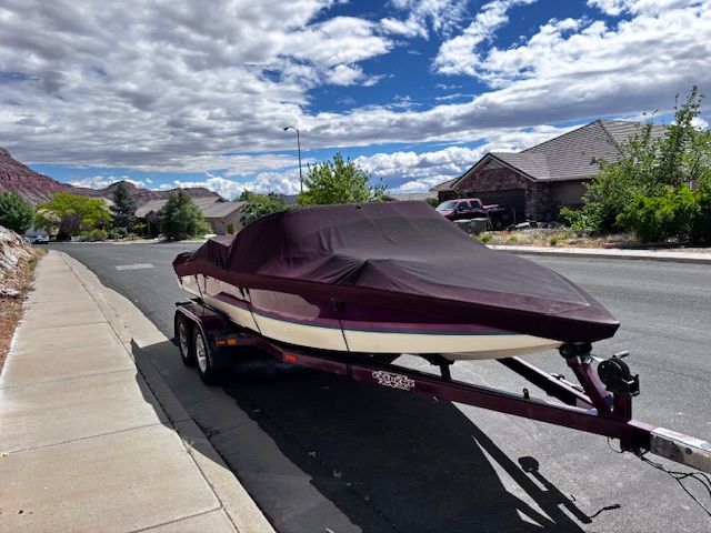 1995 Tige Competition Slalom ski boat