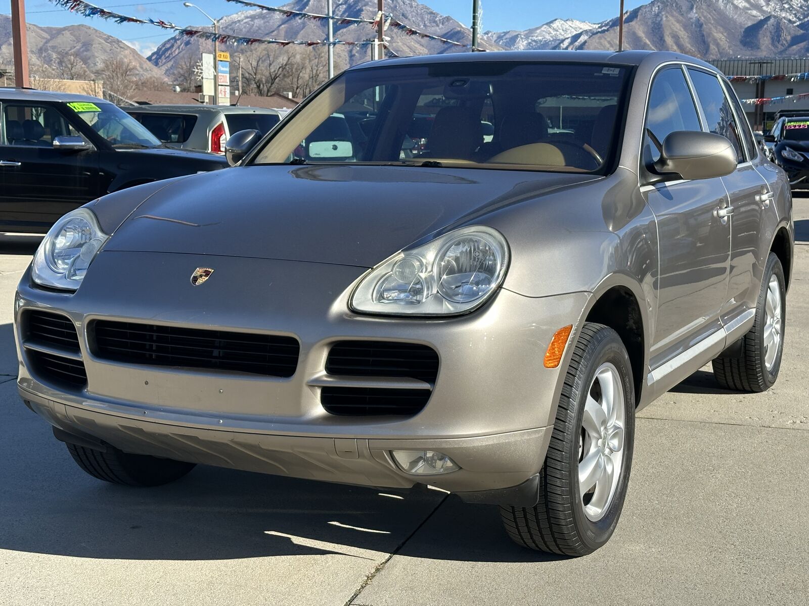 2005 Porsche Cayenne Base