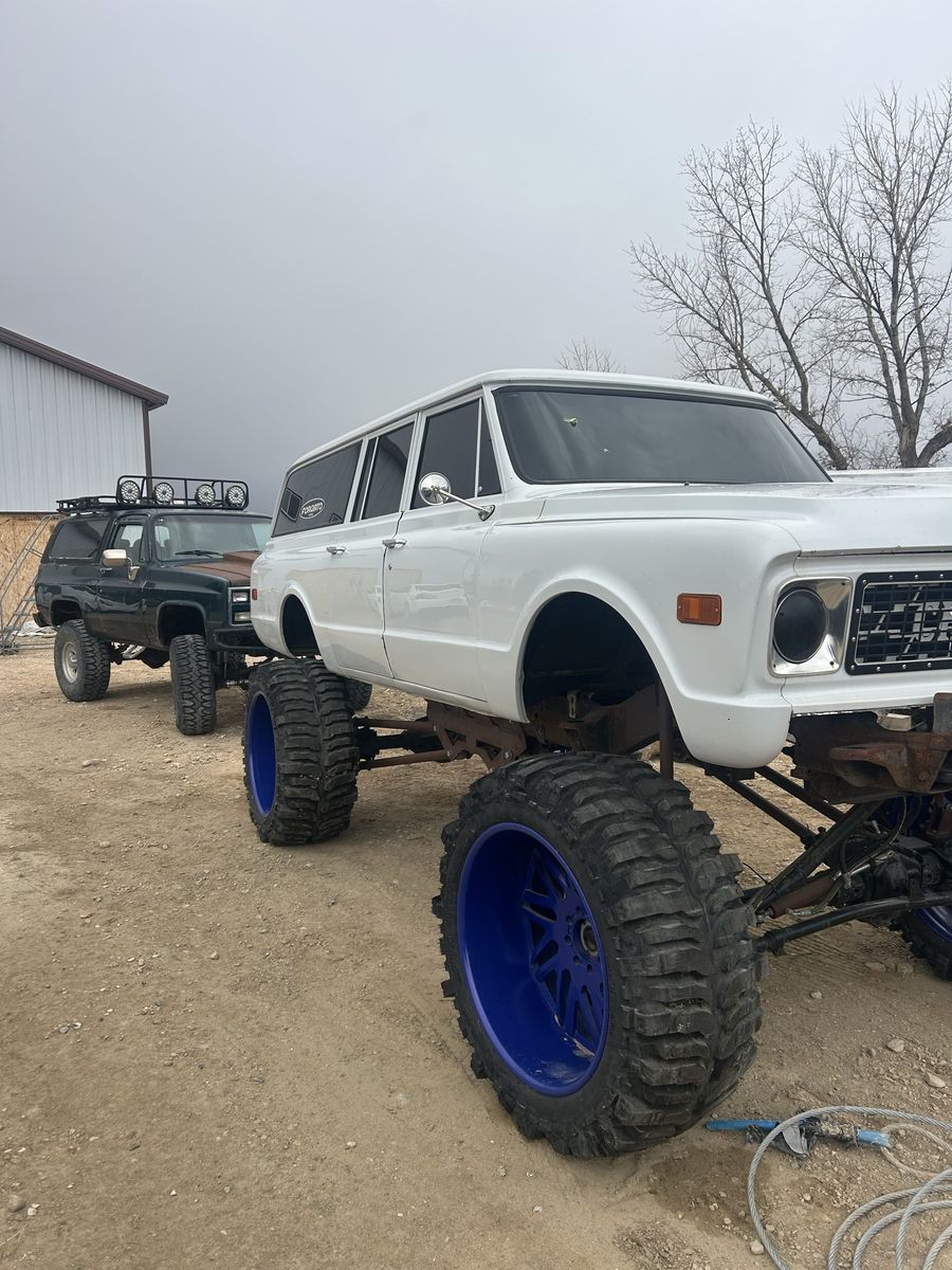1968 suburban