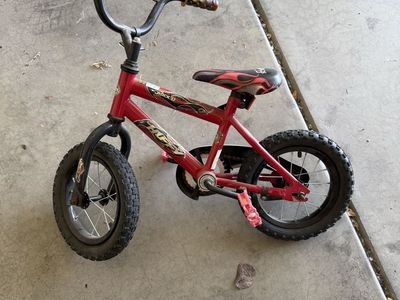 Toddler bicycle (w/ one training wheel)