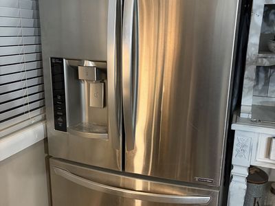 LG Fridge. Works Great. $300 OBO