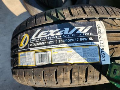 205/40r17 lexani lx uhp-207