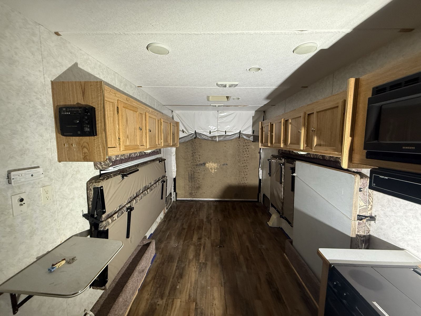 Main image 19