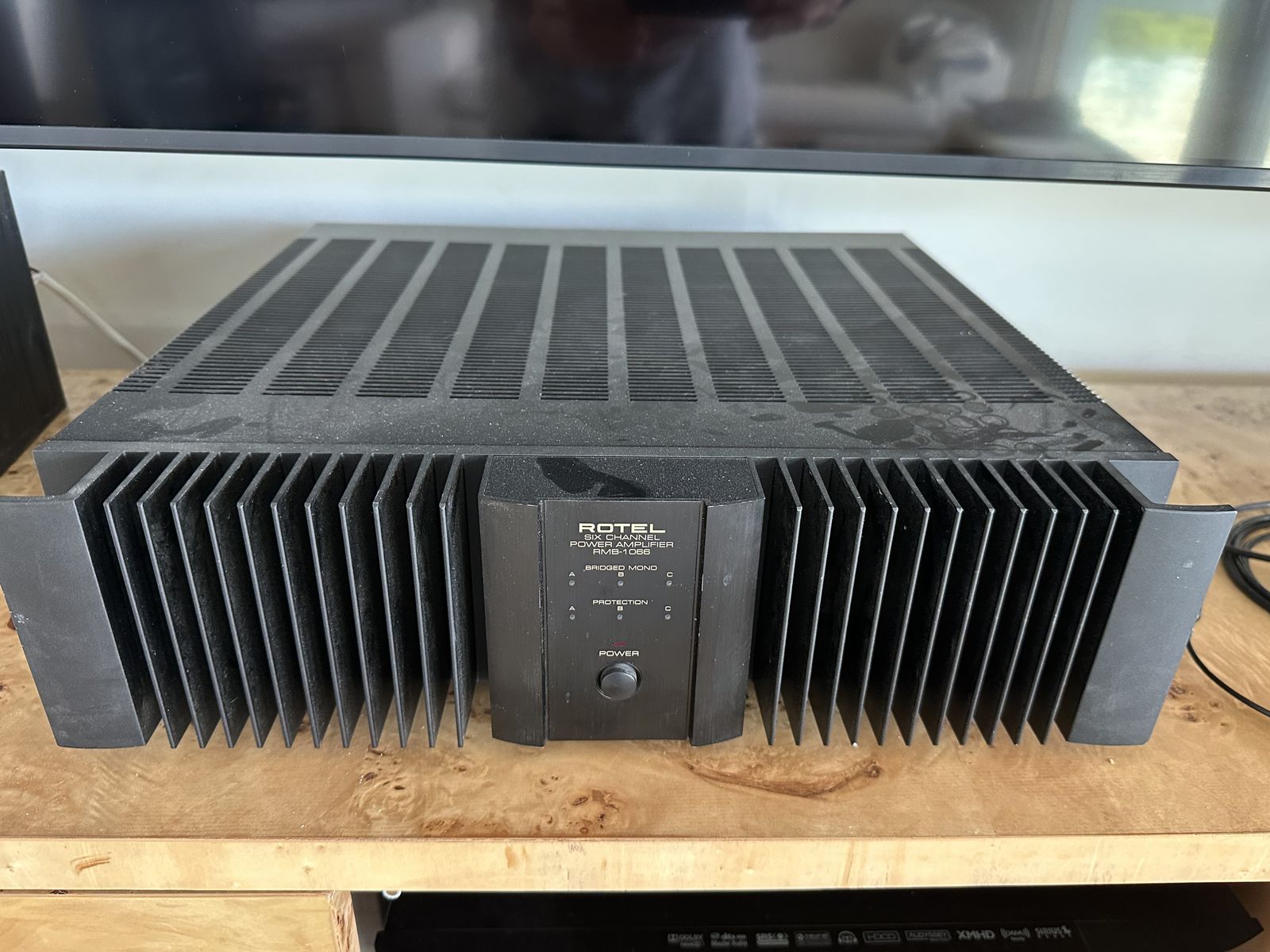 Rotel 6 Channel Amp RMB-1066