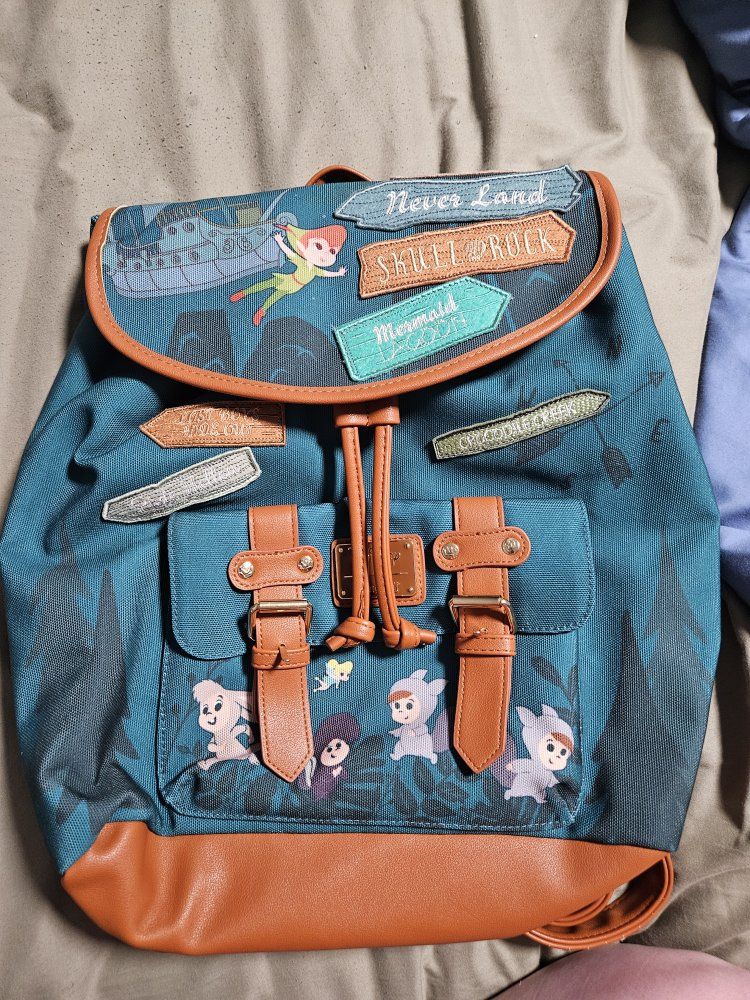 Loungefly Disney Peter Pan Never Land Rucksack Green Faux Leather Accents