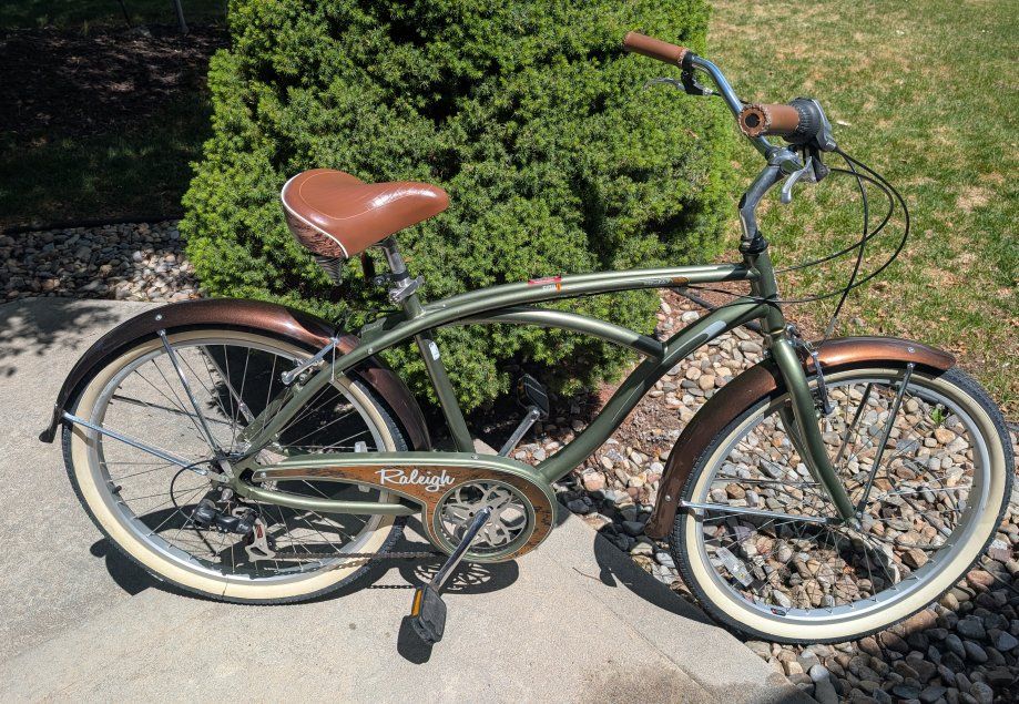 Raleigh Retroglide 26" Cruiser Bike.-7 Speeds