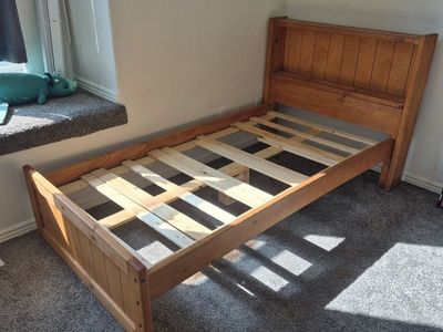twin bed frame with mattress