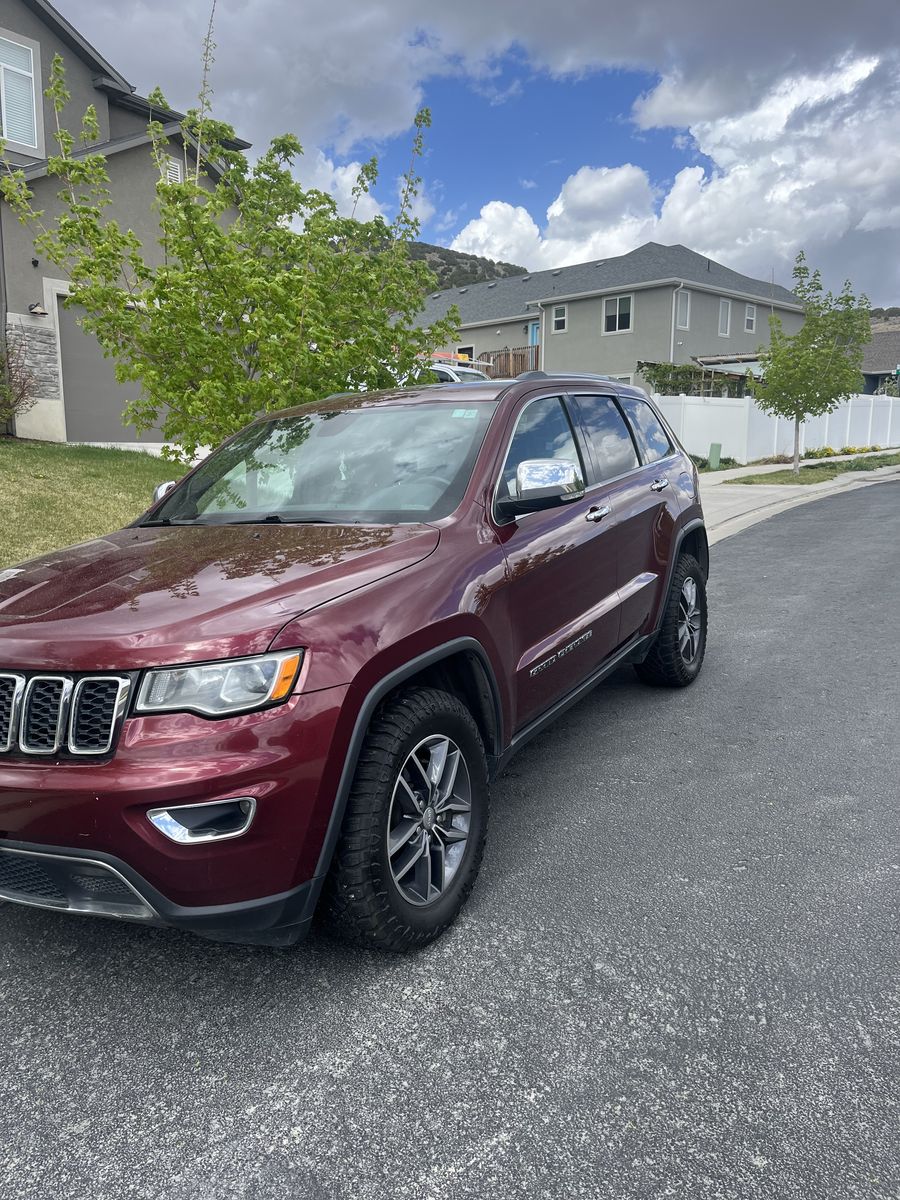 2017 JEEP GRAND CHEROKEE Limited