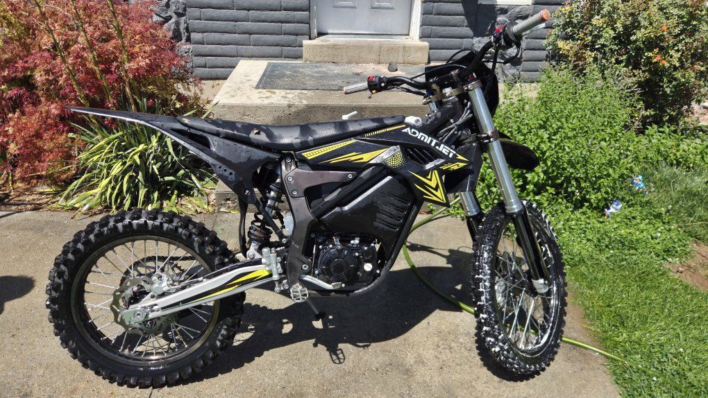 ADMITJET Electric Dirt Bike