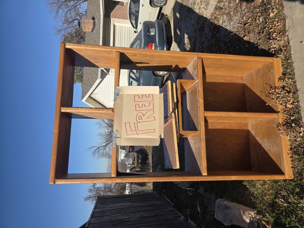 Entertainment center