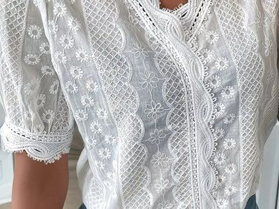 Elegant White Embroidered Polyester Blouse - Women's XXL V-Neck Top with Lace Details. fits like size 14.