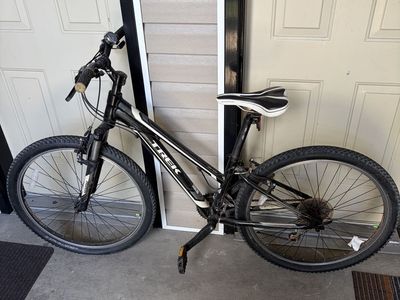 Medium Trek Mountain Bike