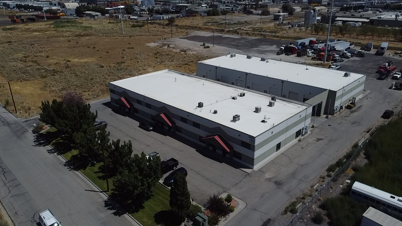 Salt Lake City Premium Warehouse/Flex/Auto Shop for Lease - Move-In Ready