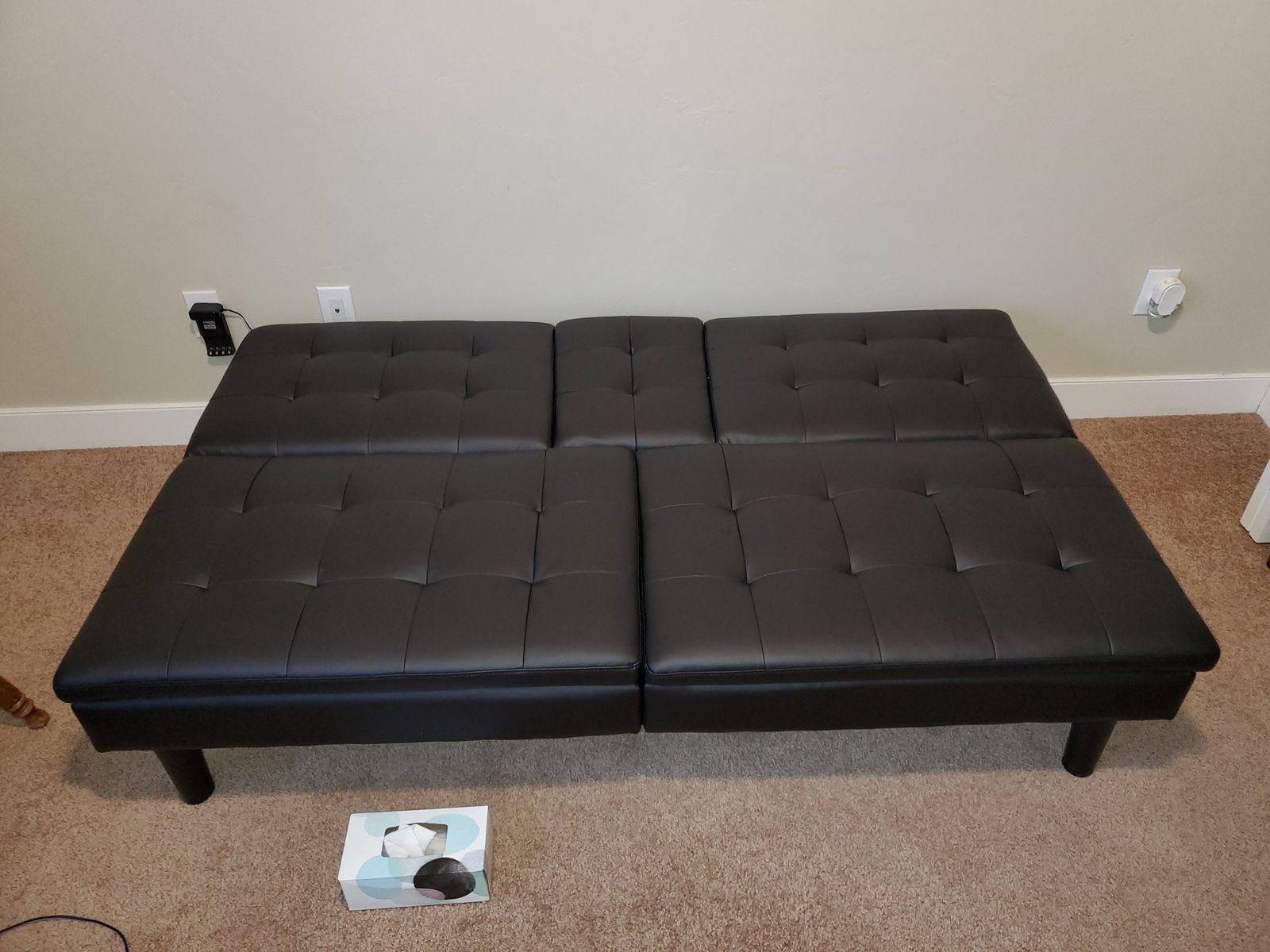 Futon, Black Vinyl