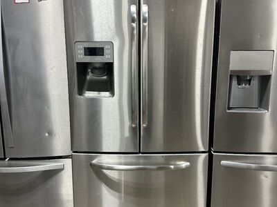 BEAUTIFUL CONDITION GE FRENCH DOOR FRIDGE
